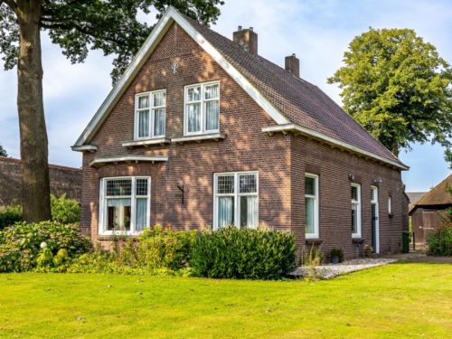 Authentieke jaren '20 woning in Emmen